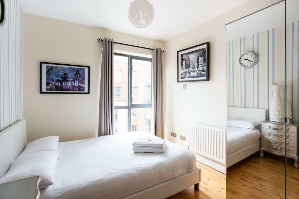 Spacious Belfast City Centre Duplex Apartment Eksteriør bilde