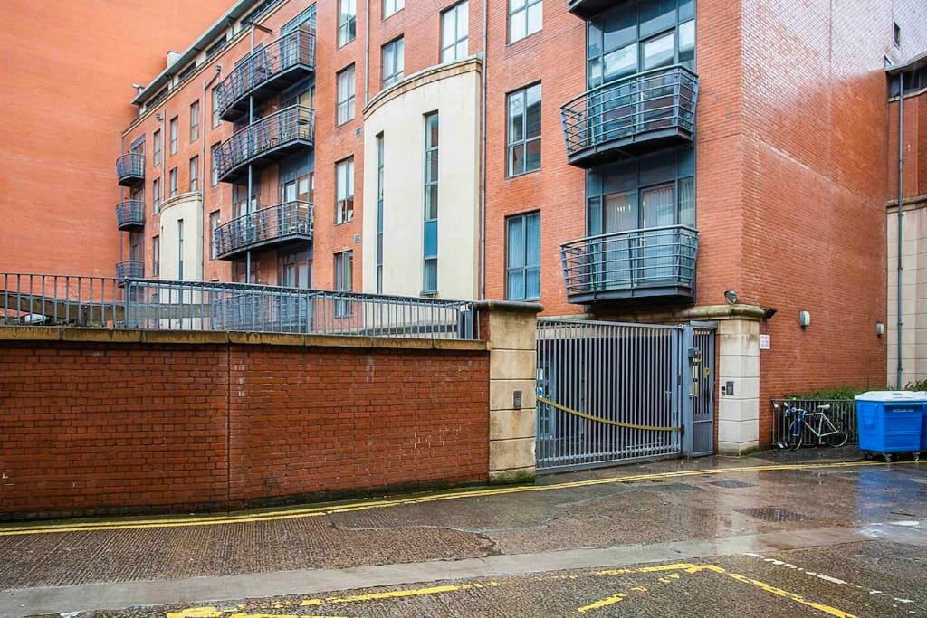 Spacious Belfast City Centre Duplex Apartment Eksteriør bilde