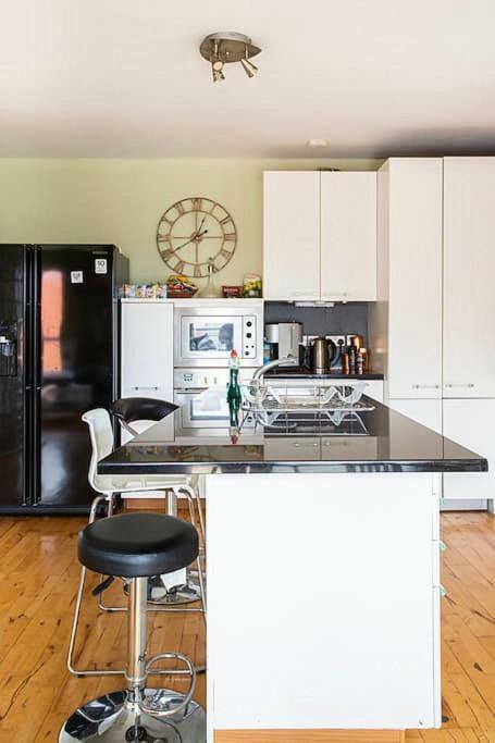 Spacious Belfast City Centre Duplex Apartment Eksteriør bilde