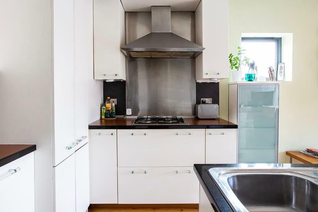 Spacious Belfast City Centre Duplex Apartment Eksteriør bilde